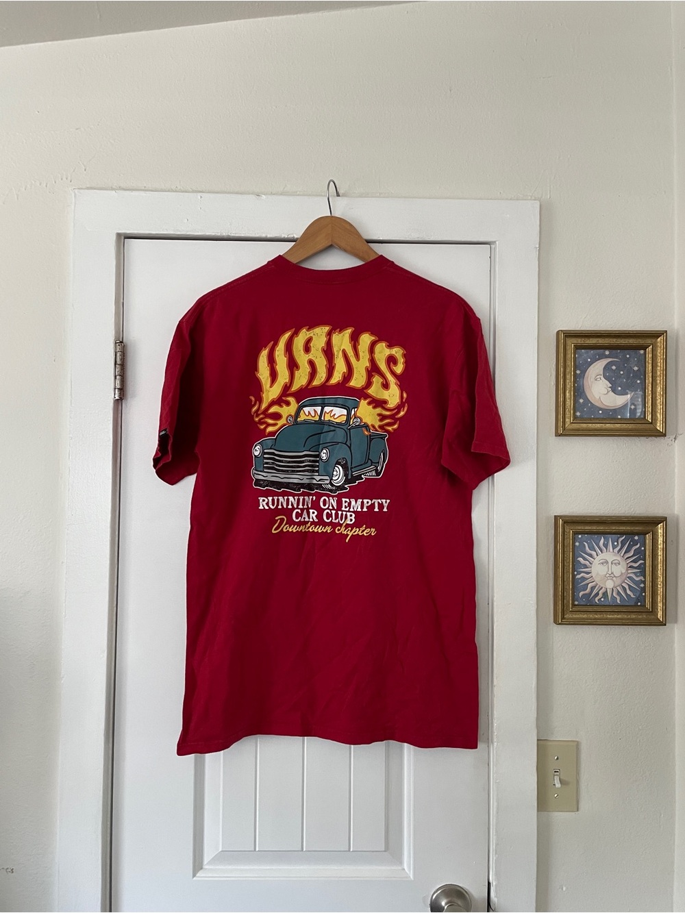 Vans Red Graphic Tee Runnin' On Empty Car Club Men's Size Large Casual Skater
